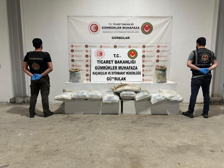 Gürbulak Gümrük Kapısı’nda TIRda 240 kilo eroin ele geçirildi