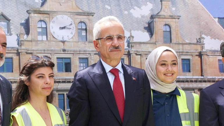 Bakan Uraloğlu: Haydarpaşa Garında gün yüzüne çıkan tarihi değerler dünyada bir ilk olacak