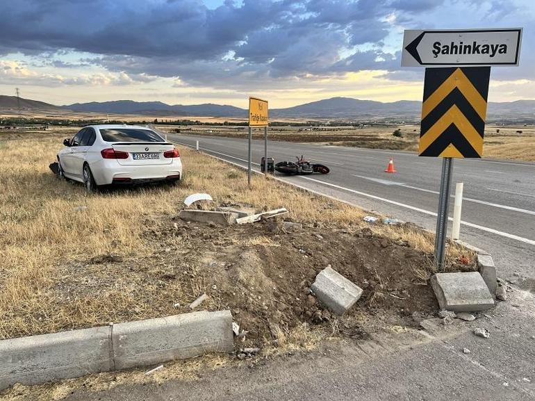 Elazığda aynı kavşakta yarım saat arayla iki kaza: 8 yaralı