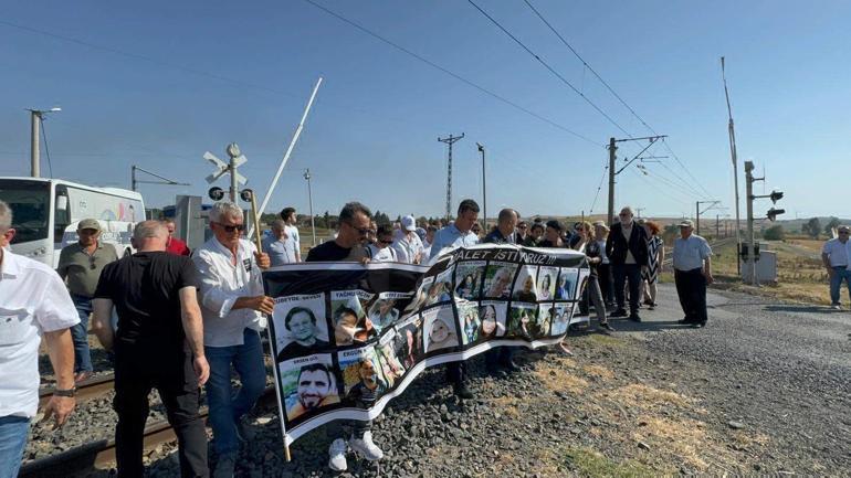 Çorluda tren kazasında ölen 25 kişi için anma etkinliği düzenlendi