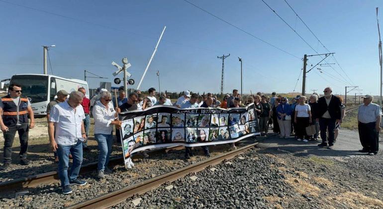 Çorluda tren kazasında ölen 25 kişi için anma etkinliği düzenlendi