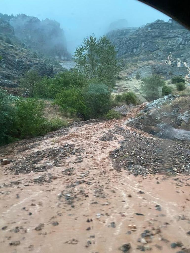 Gümüşhanede etkili olan sağanak, taşkın ve sele neden oldu