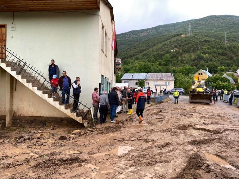 Gümüşhanede etkili olan sağanak, taşkın ve sele neden oldu