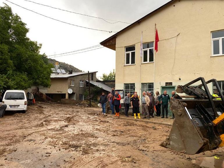 Gümüşhanede etkili olan sağanak, taşkın ve sele neden oldu