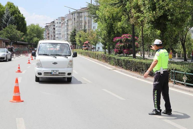 Ehliyetsiz motosiklet kullanırken yakalandı; Ceza yazılmasın diye kaçmaya çalıştım, olmadı dedi