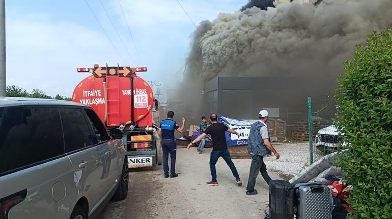 İznik’teki soğuk hava deposunda yangın kontrol altında