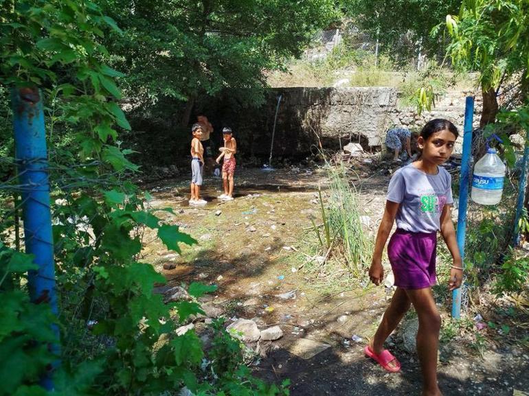 Bakterili kaynak suyunun çevresi kapatıldı, inanmayıp teli kestiler