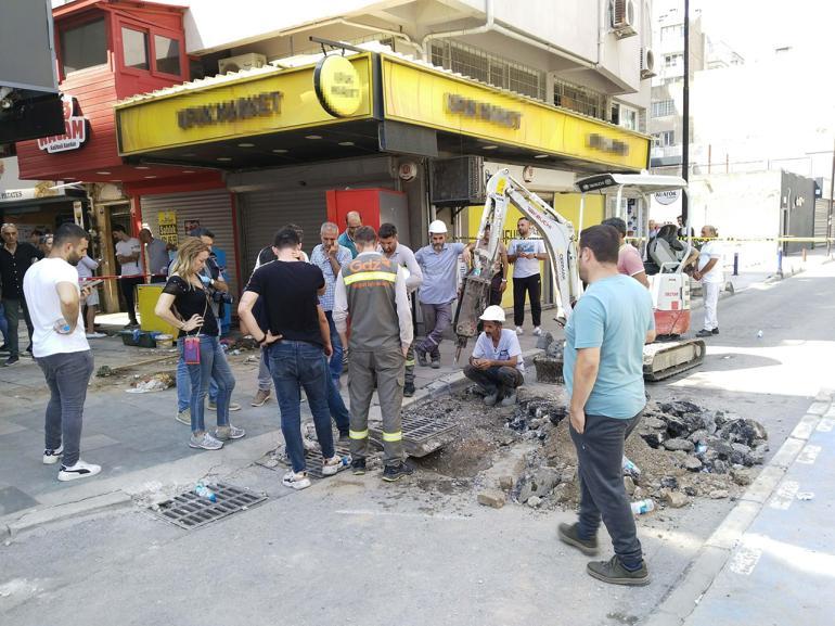 İzmirde yolda akıma kapılan 2 kişinin ölümünde gözaltı sayısı 31 oldu