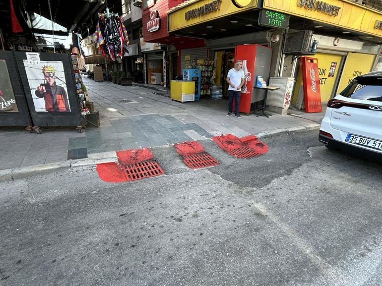 İzmir’de 2 kişinin akıma kapılıp öldüğü sokaktaki mazgallar kırmızıya boyandı