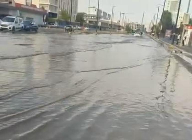 Sivas’ta sağanak ve dolu etkili oldu