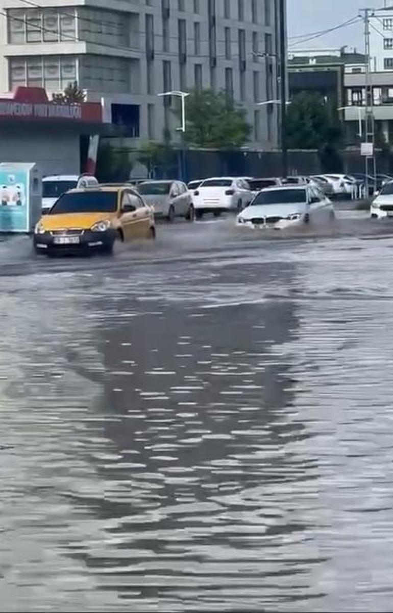 Sivas’ta sağanak ve dolu etkili oldu