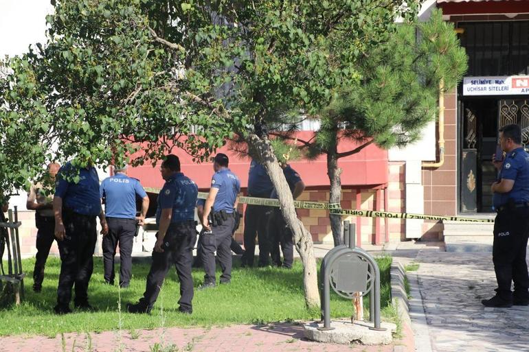 Kayseri’de ‘çöp’ tartışmasında baba ile oğlu tabancayla vuruldu