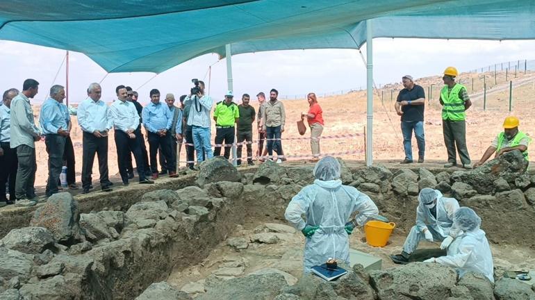 Malazgirtteki kazı çalışmalarında 5inci yıl; 150 metrekarelik alanda çalışılıyor