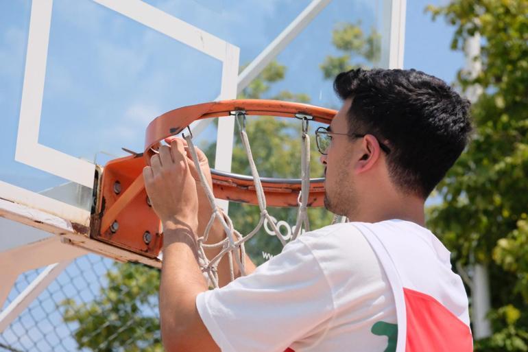 Basketbol tutkunu mühendis, 4 şehirde 100den fazla potaya file taktı