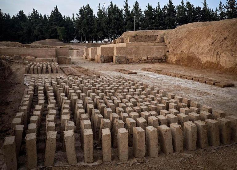 Bakan Ersoy: Geç Tunç Çağına yeni bir bakış açısı sunulacak tablet bulundu