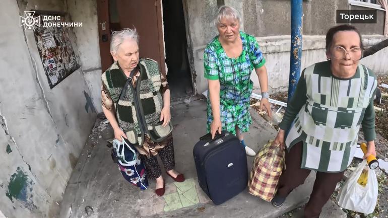 Ukrayna’da 64 kişi savaş bölgesinden tahliye edildi