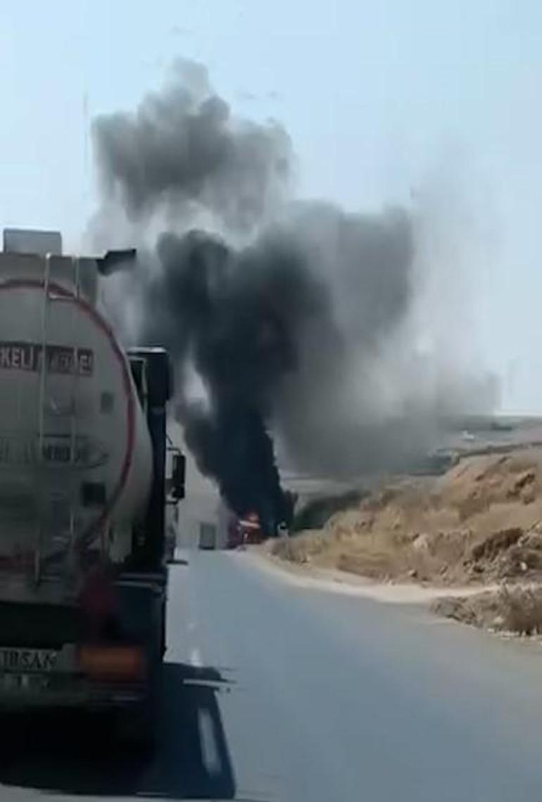 Kamyonla çarpışıp alev alan tankerin şoförü öldü; kaza kamerada