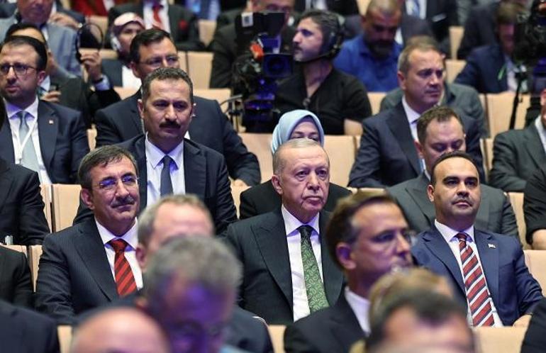 Cumhurbaşkanı Erdoğan: Akıl ve vicdan tutulmasıyla karşı karşıyayız