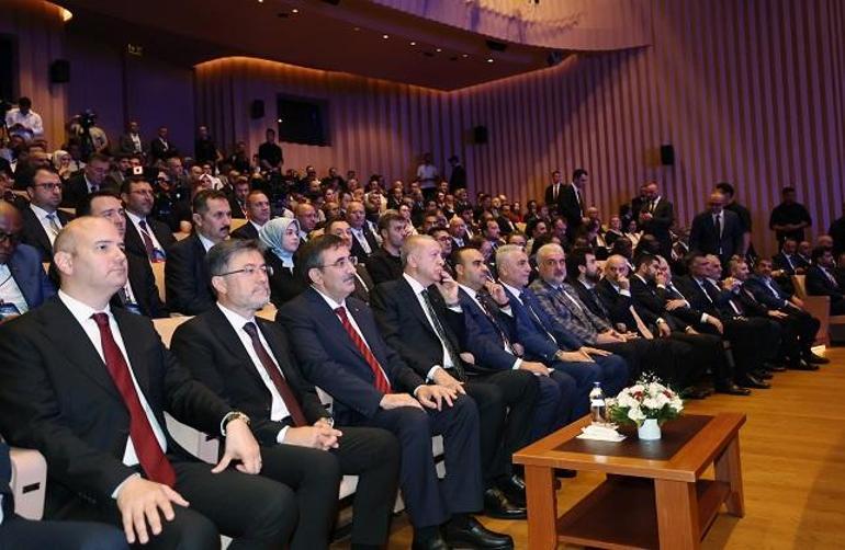 Cumhurbaşkanı Erdoğan: Akıl ve vicdan tutulmasıyla karşı karşıyayız