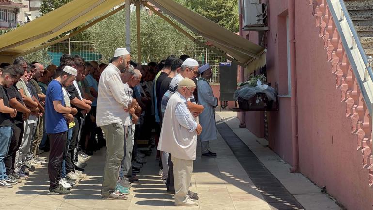 Rüveyde Berranın böbrek ve korneaları nakil bekleyen 2 hastaya umut oldu