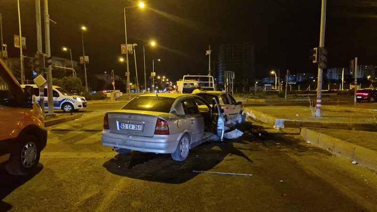 Diyarbakırda 3 otomobil çarpıştı: 7 yaralı
