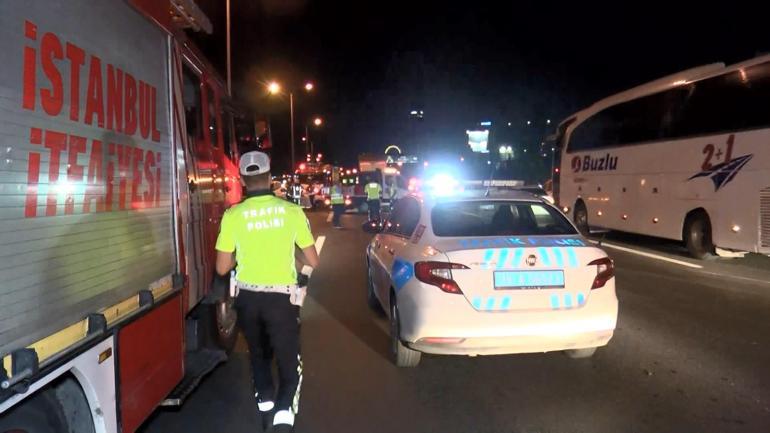 Beşiktaş TEM Otoyolunda zincirleme trafik kazası; 1i ağır 3 yaralı