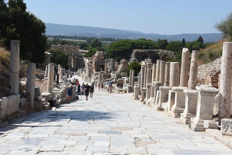 Efes Antik Kenti, ilk 7 ayda en çok ziyaretçi ağırlayan müze