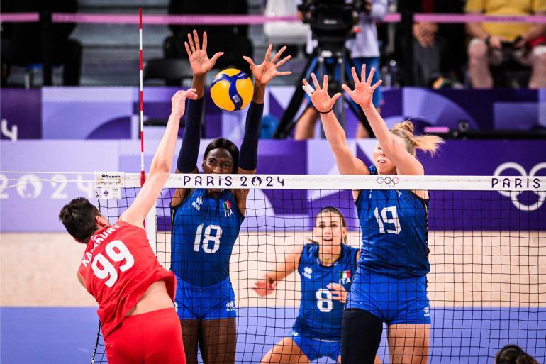 A Milli Kadın Voleybol Takımı, yarı finalde İtalyaya mağlup oldu