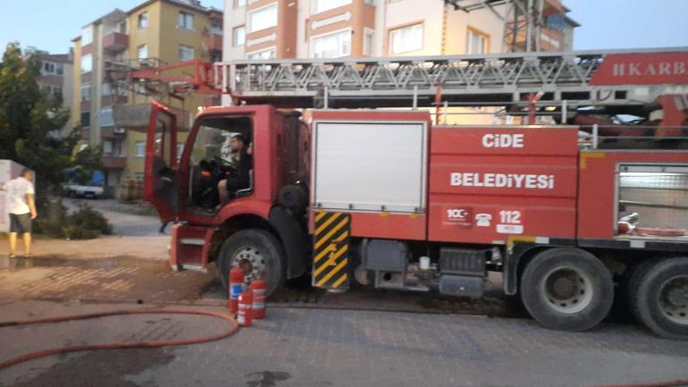 Kastamonu’da aynı aileye ait yat ile otobüste eş zamanlı yangın