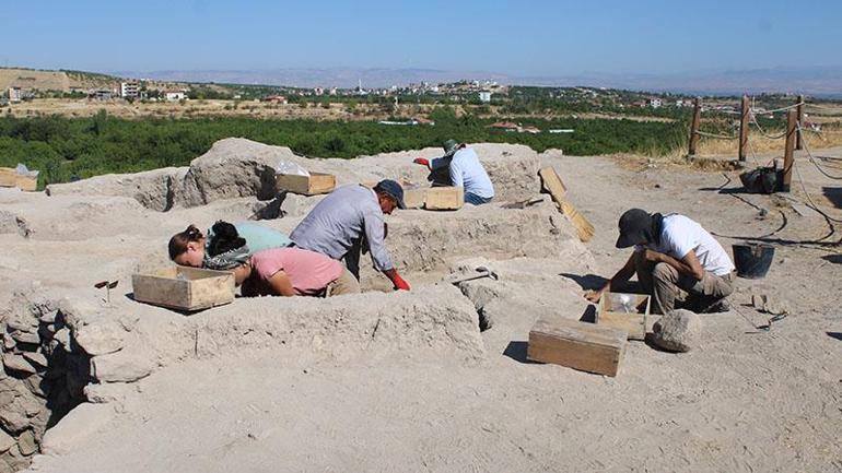 Arslantepe Höyüğünde tarihin en eski tabakaları kazılıyor