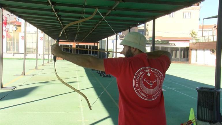 Milli okçular Dünya Türk Göçebe Oyunlarına Okçular Vakfında hazırlanıyor