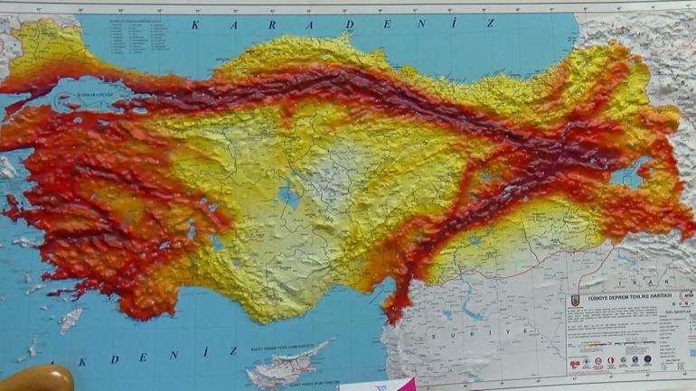 Prof. Dr. Şükrü Ersoy: Marmarada bir deprem bekliyorsak, tsunamiyi de birlikte anmak gerek