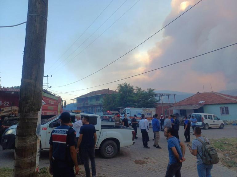 Manisadaki orman yangını 3üncü gününde; 1440 kişi tahliye edildi