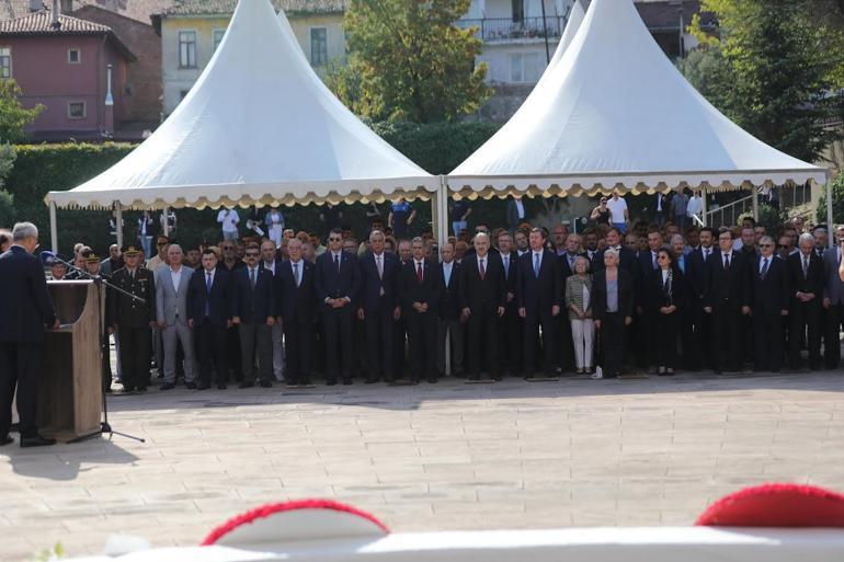 3üncü Cumhurbaşkanı Celal Bayar, kabri başında anıldı