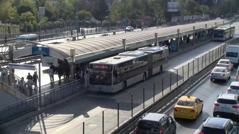 Metrobüs hattındaki Beyaz yol çalışma nedeniyle iki durak hizmet veremeyecek