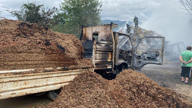 Orduda mandırada yangın; 100 ton saman, kamyon ve iki zirai tarım aracı yandı