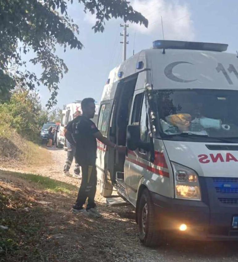 Karasuda patpat fındık bahçesinde devrildi: 1 ölü, 3 yaralı