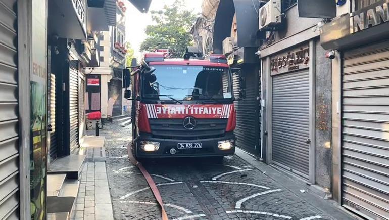 Kapalıçarşıda kuyumcu atölyesindeki yangın söndürüldü