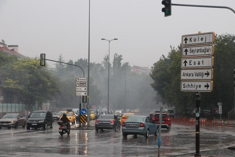 Ankarada sağanak; alt geçit ve caddeler suyla doldu