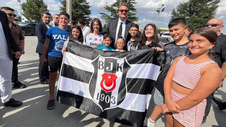 Beşiktaş Kulübü Başkanı Hasan Arat, Afyon’da Büyük Taaruzu Anma ve Kutlama Etkinliğine katıldı