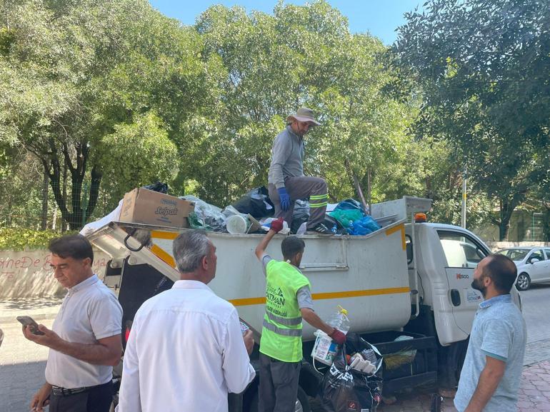 Evinden 20 ton çöp çıktı; daha önce de biriktirdiği ortaya çıktı