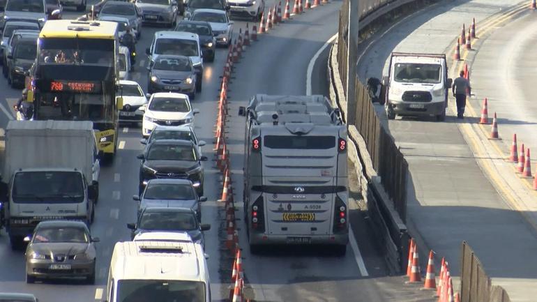 Bakırköyde Beyaz yol çalışması nedeniyle trafik yoğunluğu