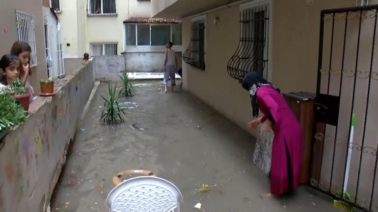 İstanbulda sağanak yağış etkili oldu