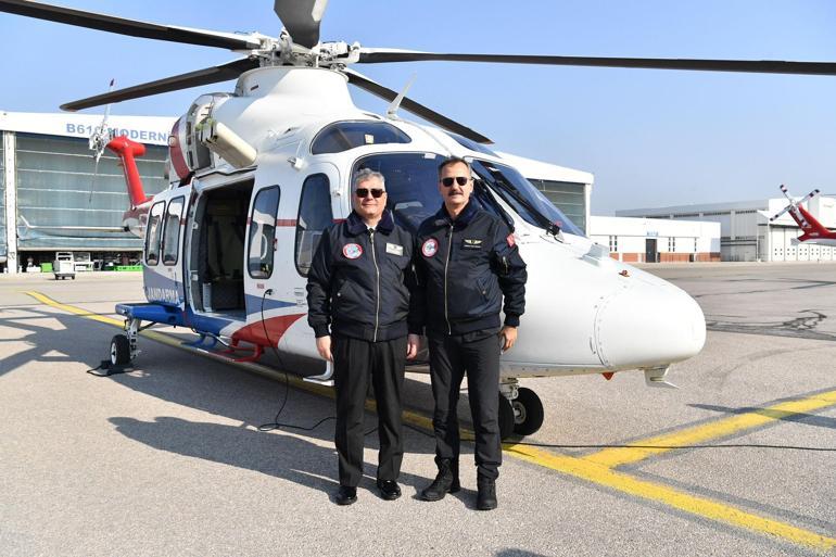 Orgeneral Çardakcı ve Haluk Görgün, Gökbey helikopteriyle uçtu