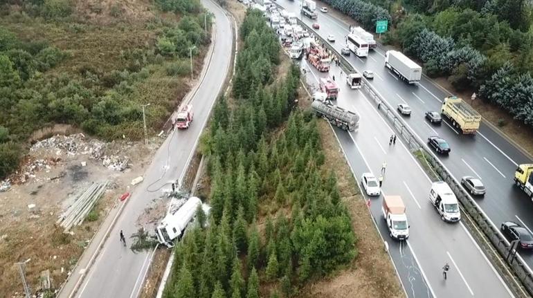 TEMde zincirleme kaza; 4 yaralı