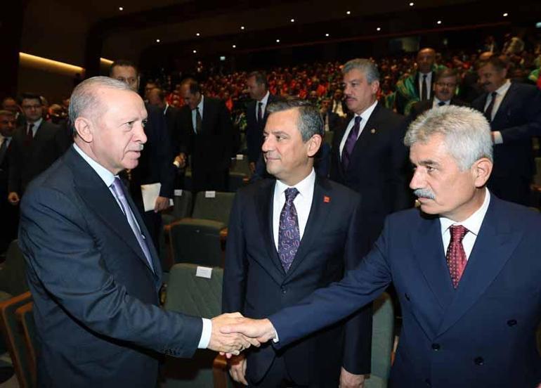 Cumhurbaşkanı Erdoğan: Türkiye, siviller eliyle yapılacak yeni anayasaya hazırdır