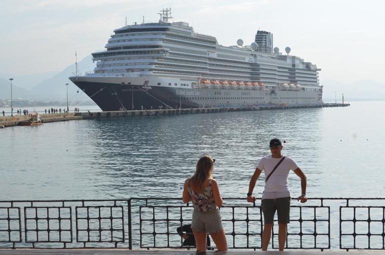 Kruvaziyer turizminde son 11 yılın temmuz rekoru