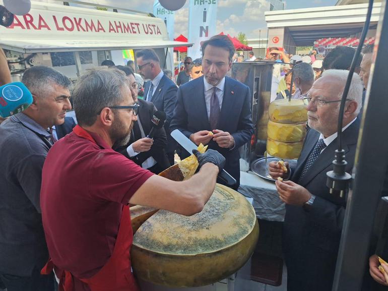 Bakan Bayraktar: Kars-Ardahan-Iğdırda doğal gaz gitmemiş ilçelerimizi, beldelerimizi bu rahat yakıtla buluşturmak istiyoruz