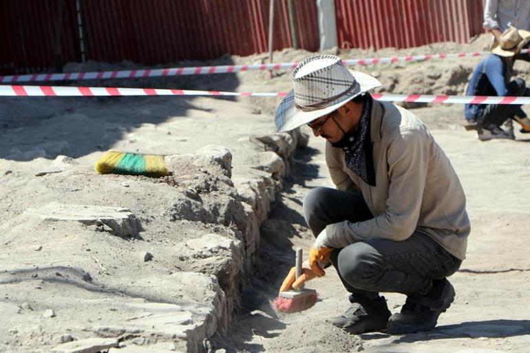 Vanda Osmanlı dönemine ait pazar yeri ortaya çıktı