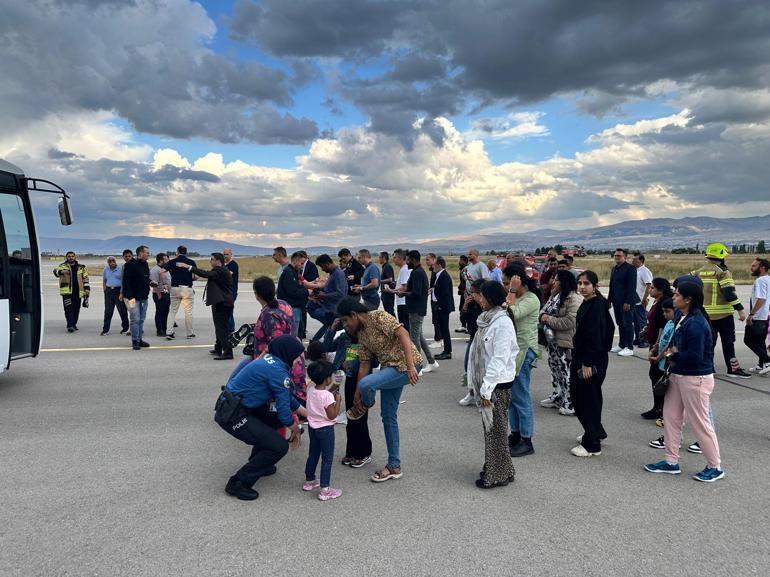 Hindistan yolcu uçağı bomba ihbarı üzerine Erzurum’a zorunlu iniş yaptı